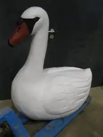 SCULPTURE CYGNE SPIELART